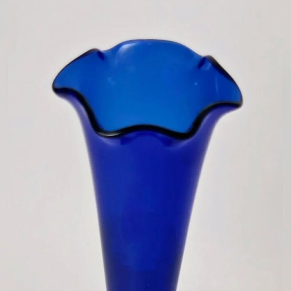 Cobalt Blue Ombre Hand Blown Cased Glass Bud Vase - Picture 4 of 7